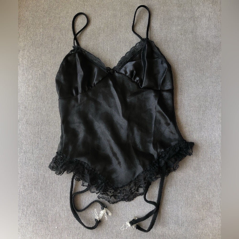 Silky Lace Garter Chemsie